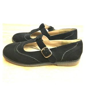 New Look T-bar / T-strap flats